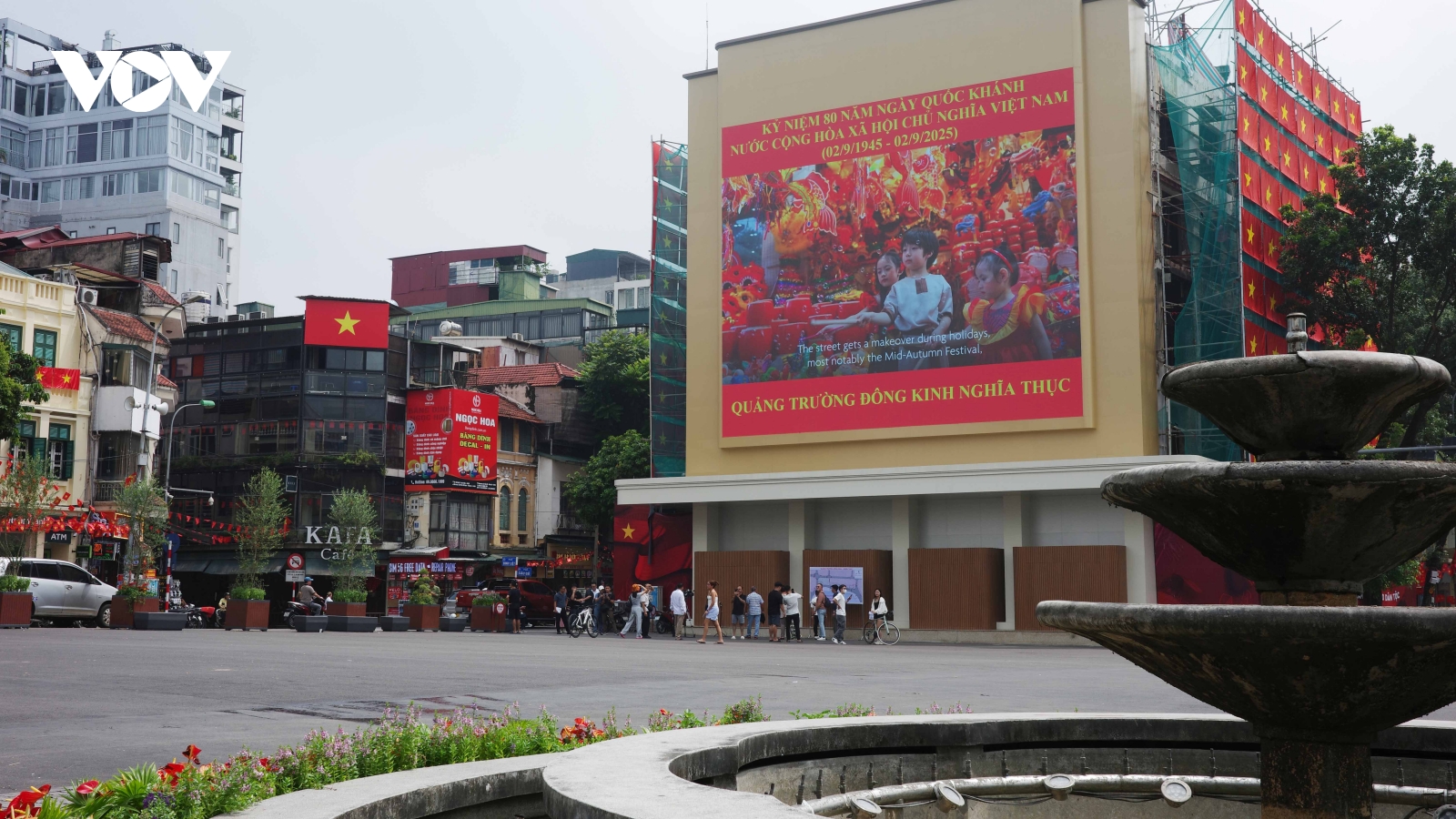 Quảng trường Đông Kinh Nghĩa Thục sau khi chỉnh trang vẫn thiếu chiều sâu văn hoá